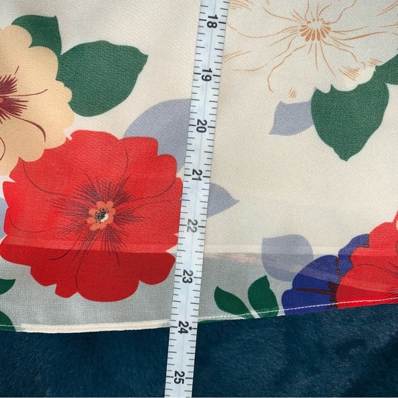 CABI Victoria Cami, Floral, Lined for Opacity, size Medium, GUC, BEAUTIFUL - Picture 13 of 16